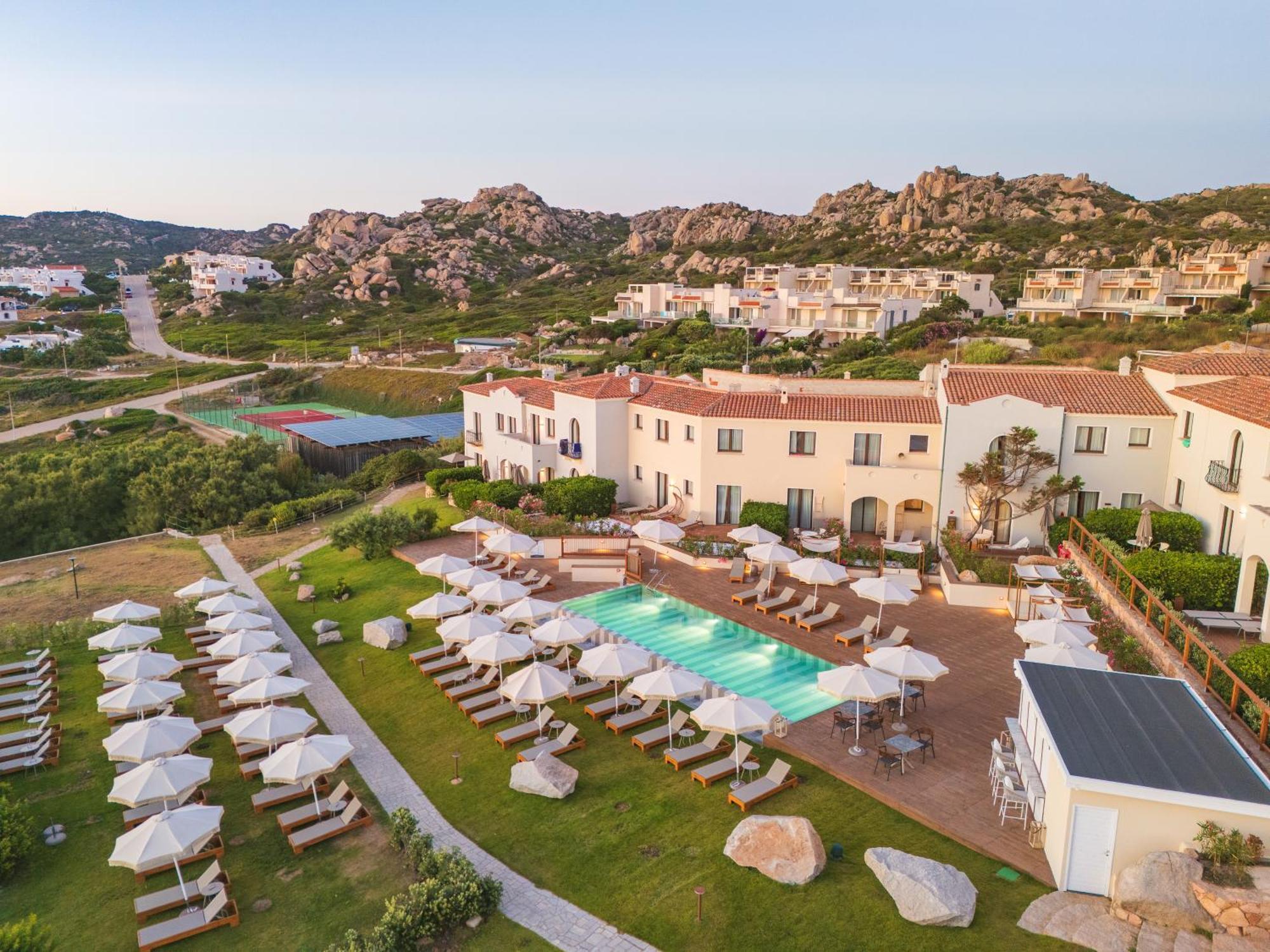 Mangia'S Santa Teresa Sardinia, Curio Collection By Hilton Hotel Santa Teresa Gallura Eksteriør billede